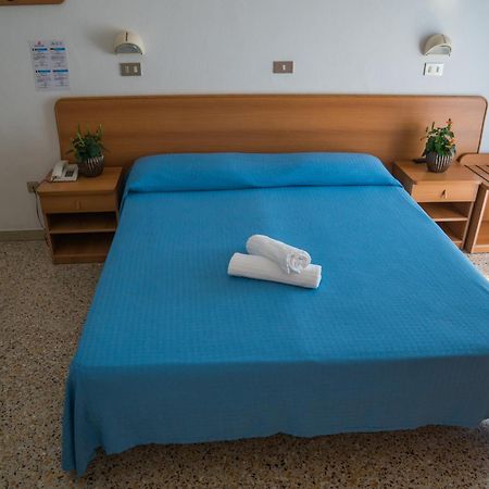 Hotel Singapore Milano Marittima Esterno foto