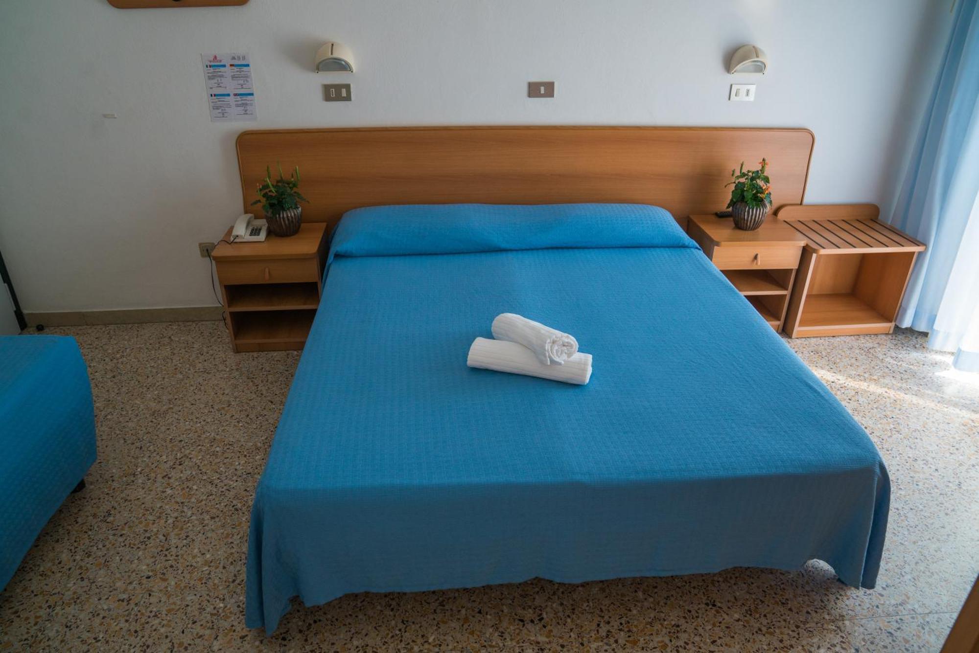 Hotel Singapore Milano Marittima Esterno foto